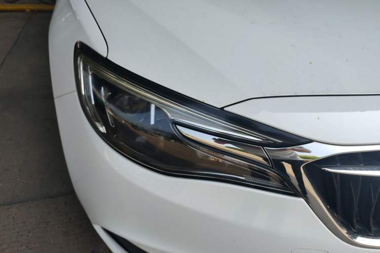 Used Buick GT 2019 15T Dual-Clutch Connected Elite Model China VI Right Front Headlight