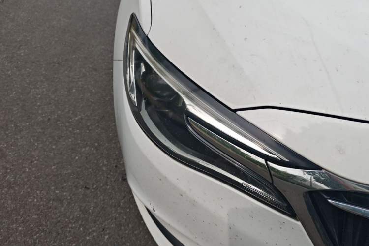 Used Buick GT 2019 15T Dual-Clutch Connected Elite Model China VI Right Front Headlight
