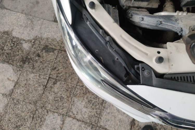 Used Buick GT 2019 18T Automatic Connected Elite Model China VI Standard Right Front Headlight