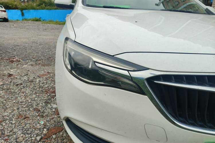 Used Buick GT 2019 15T Dual-Clutch Connected Elite Version China V Standard Right Front Headlight
