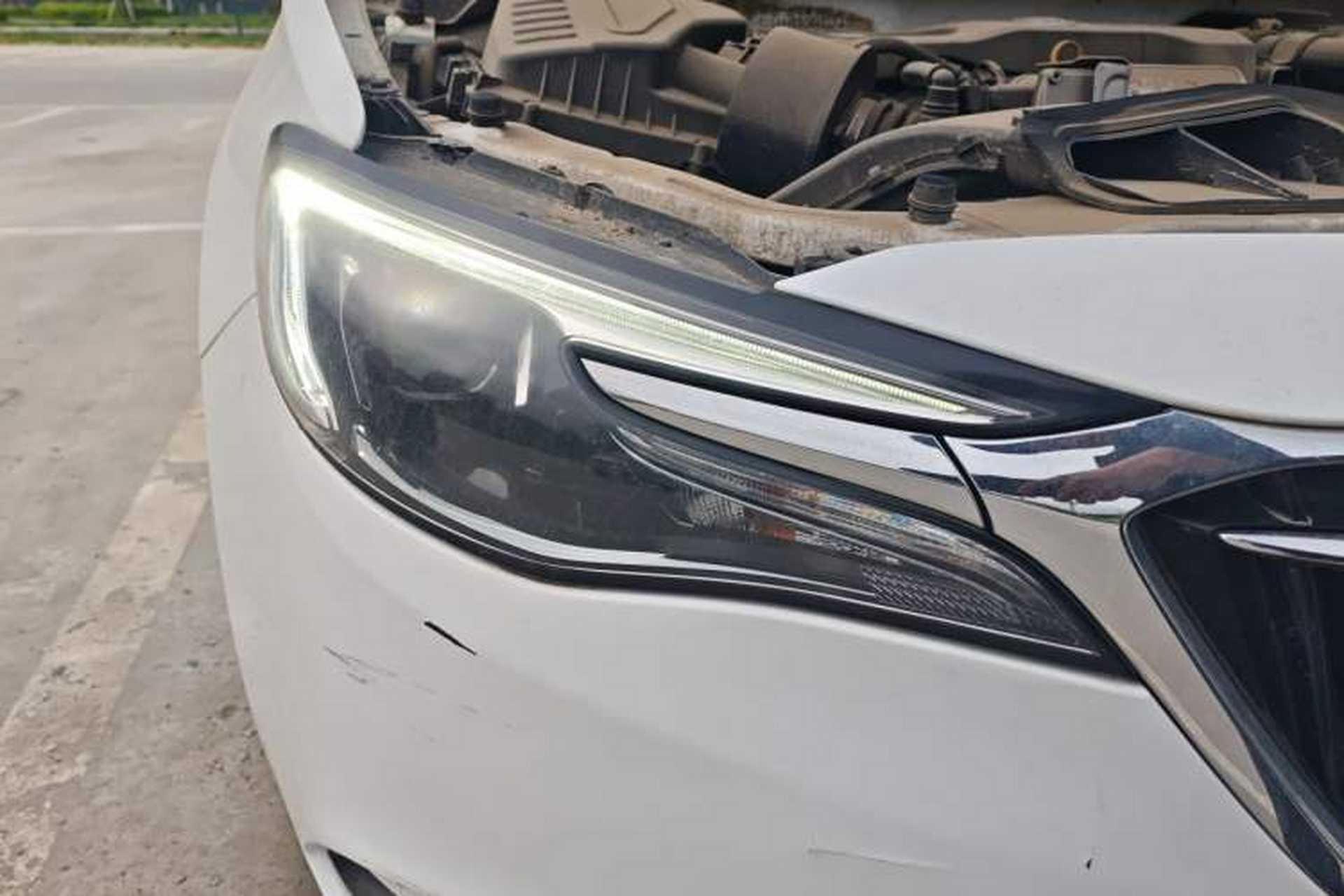 Used Buick GT 2019 15T Dual-Clutch Connected Elite Model China VI Right Front Headlight