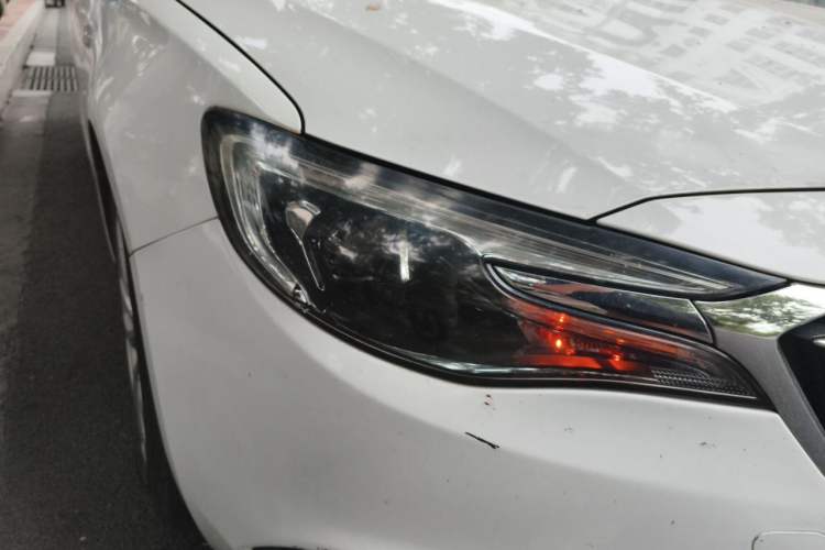 Used Buick GT 2019 15T Dual-Clutch Connected Elite Version China V Standard Right Front Headlight