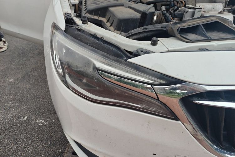 Used Buick GT 2019 18T Automatic Connected Elite Model China VI Standard Right Front Headlight