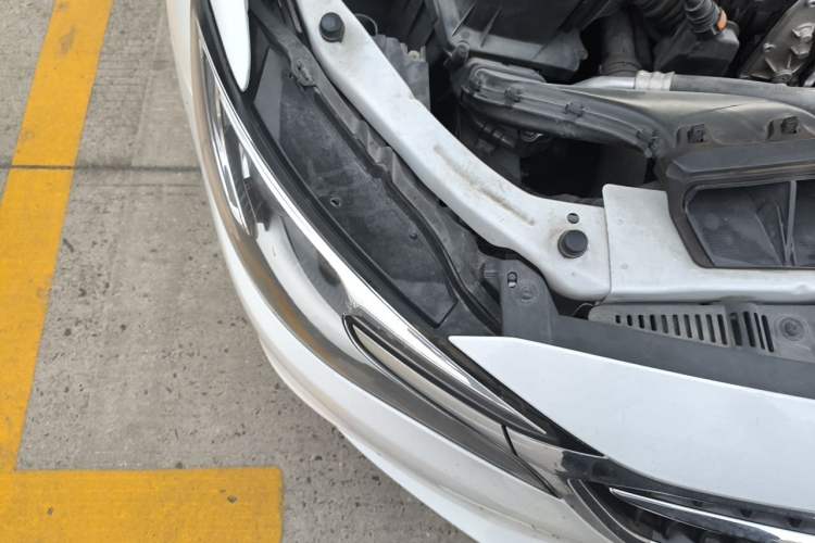 Used Buick GT 2019 18T Automatic Connected Elite Model China VI Standard Right Front Headlight