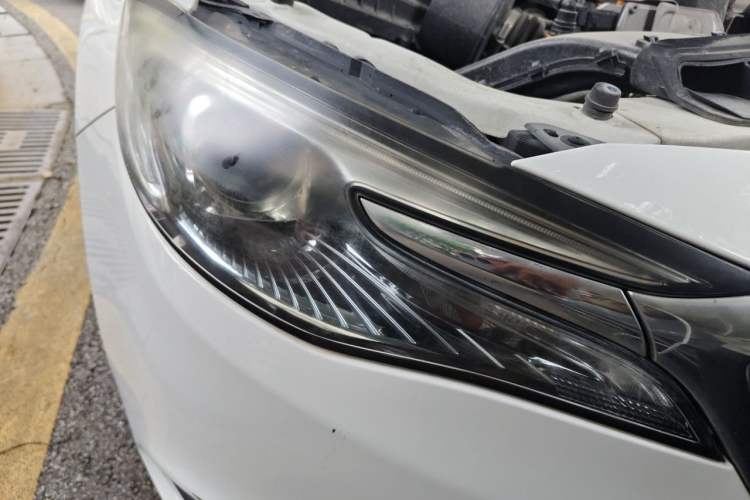 Used Buick GT 2019 15T Dual-Clutch Advanced Version China VI Standard Right Front Headlight