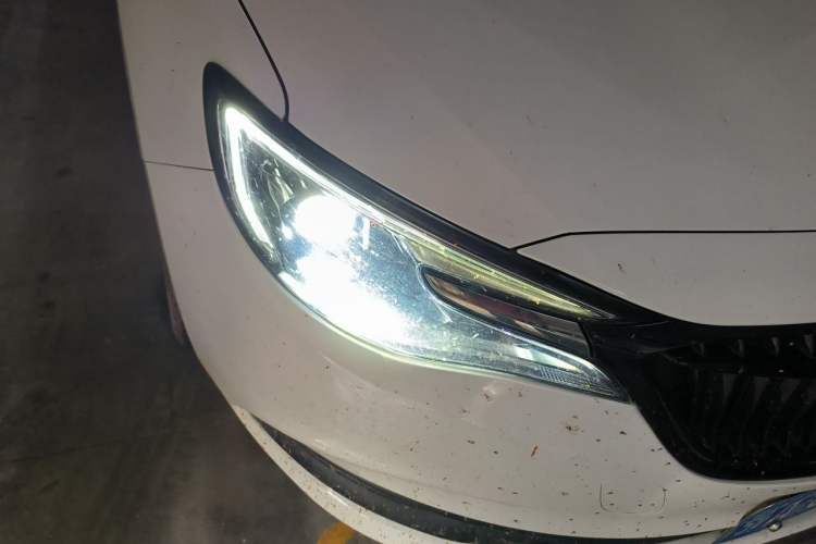 Used Buick GT 2019 18T Automatic Connected Elite Model China V Standard Right Front Headlight