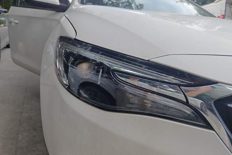 Used Buick GT 2019 18T Automatic Connected Elite Model China VI Standard Right Front Headlight