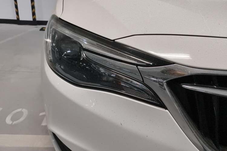 Used Buick GT 2019 18T Automatic Connected Elite Model China VI Standard Right Front Headlight
