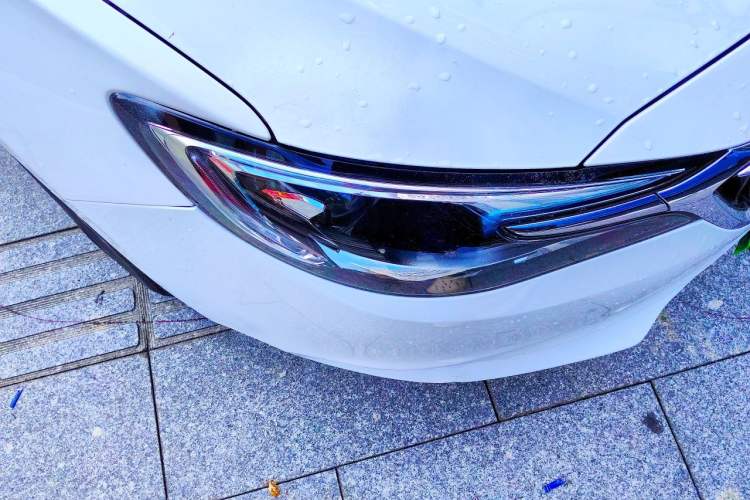 Used Buick GT 2019 18T Automatic Connected Elite Model China VI Standard Right Front Headlight
