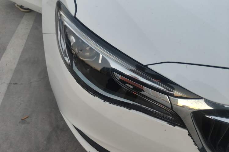 Used Buick GT 2019 15T Dual-Clutch Connected Elite Model China VI Right Front Headlight