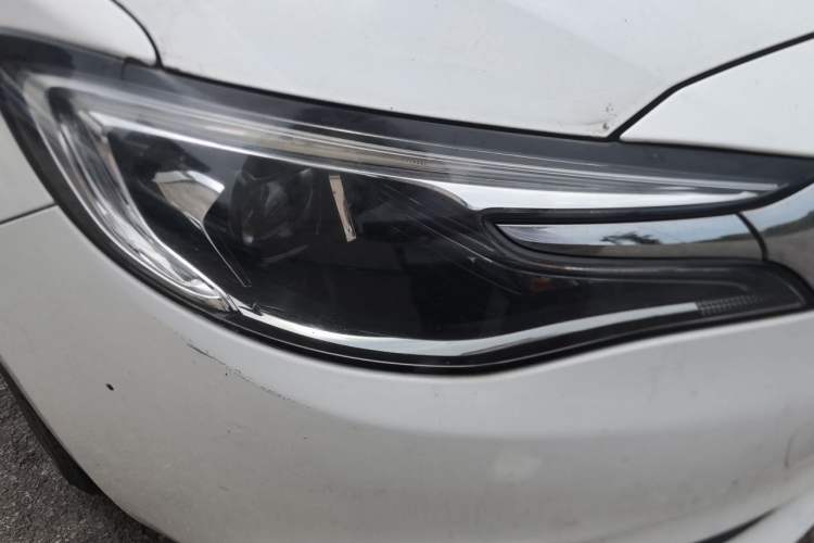 Used Buick GT 2019 15T Dual-Clutch Connected Elite Model China VI Right Front Headlight