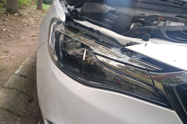 Used Buick GT 2019 15T Dual-Clutch Connected Elite Model China VI Right Front Headlight