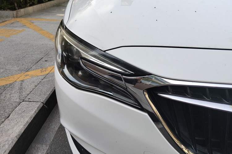 Used Buick GT 2019 18T Automatic Connected Elite Model China V Standard Right Front Headlight