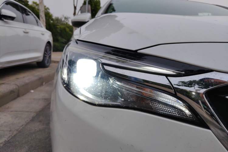 Used Buick GT 2019 18T Automatic Connected Elite Model China V Standard Right Front Headlight