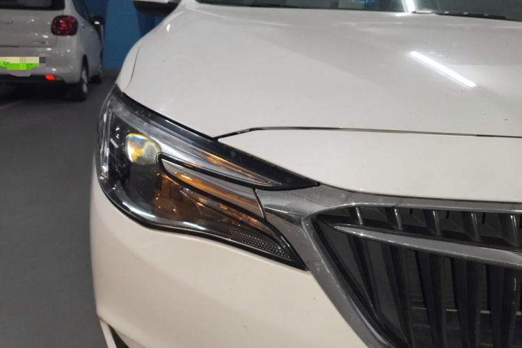 Used Buick GT 2019 15T Dual-Clutch Connected Elite Version China V Standard Right Front Headlight