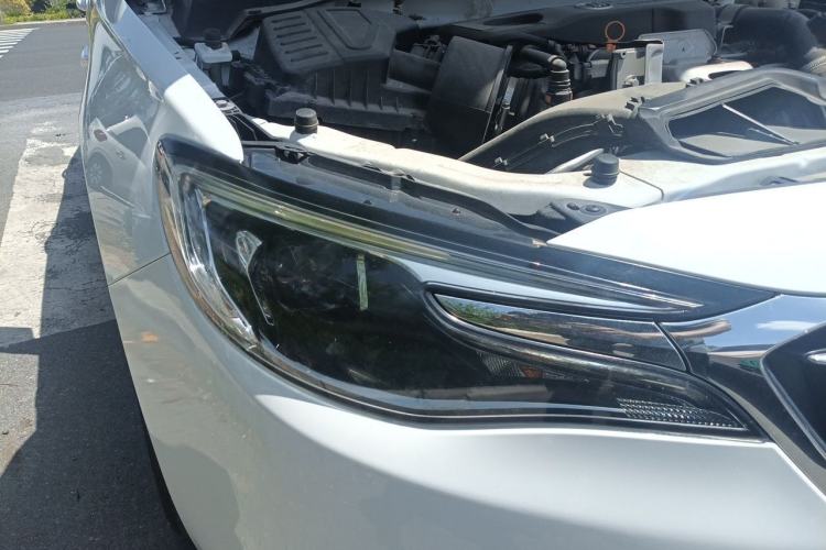 Used Buick GT 2019 15T Dual-Clutch Connected Elite Model China VI Right Front Headlight