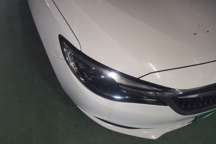 Used Buick GT 2019 15T Dual-Clutch Connected Elite Model China VI Right Front Headlight