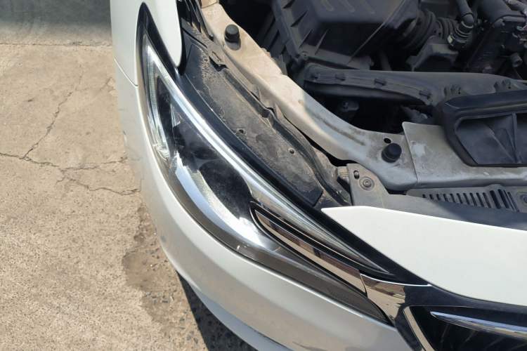 Used Buick GT 2019 18T Automatic Connected Flagship Version China VI Standard Right Front Headlight