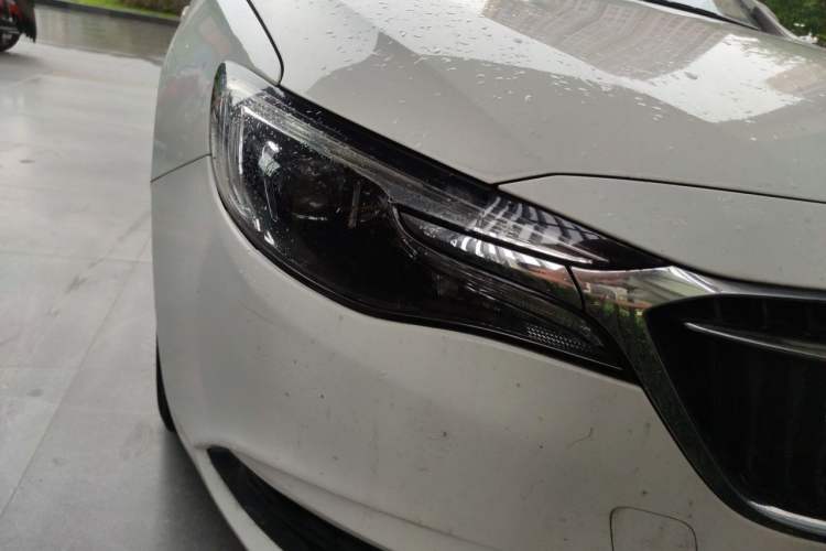 Used Buick GT 2019 15T Dual-Clutch Connected Elite Model China VI Right Front Headlight