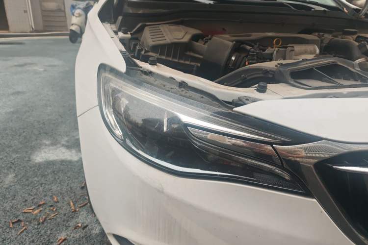 Used Buick GT 2019 15T Dual-Clutch Connected Elite Model China VI Right Front Headlight