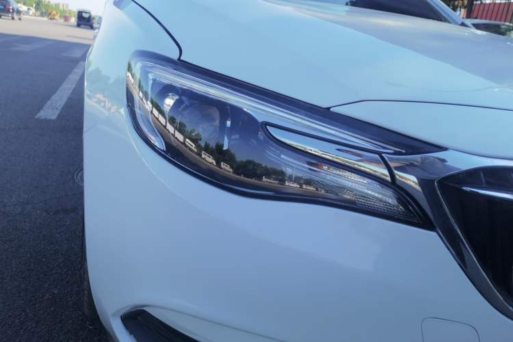 Used Buick GT 2019 18T Automatic Connected Elite Model China VI Standard Right Front Headlight