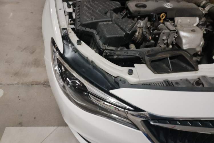 Used Buick GT 2019 18T Automatic Connected Elite Model China VI Standard Right Front Headlight