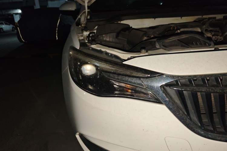 Used Buick GT 2019 15T Dual-Clutch Connected Elite Version China V Standard Right Front Headlight