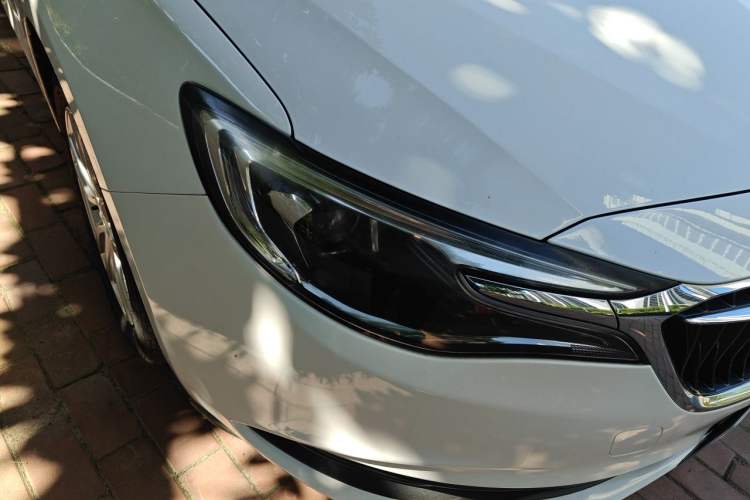 Used Buick GT 2019 15T Dual-Clutch Connected Elite Version China V Standard Right Front Headlight
