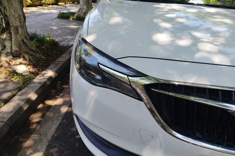 Used Buick GT 2019 15T Dual-Clutch Connected Elite Model China VI Right Front Headlight