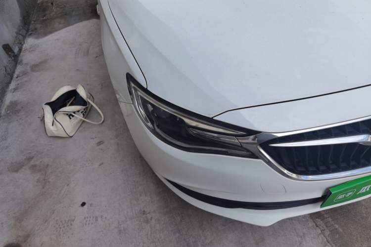 Used Buick GT 2019 18T Automatic Connected Elite Model China VI Standard Right Front Headlight