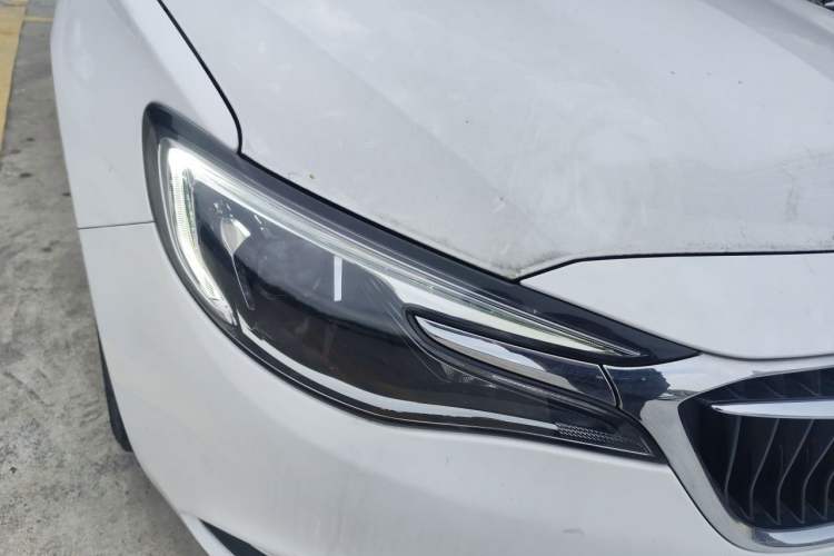 Used Buick GT 2019 15T Dual-Clutch Connected Elite Model China VI Right Front Headlight