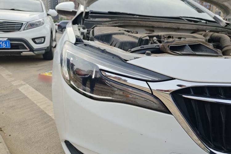 Used Buick GT 2019 18T Automatic Connected Elite Model China VI Standard Right Front Headlight