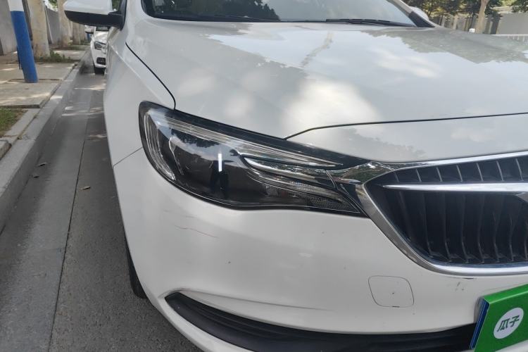 Used Buick GT 2019 15T Dual-Clutch Connected Elite Model China VI Right Front Headlight