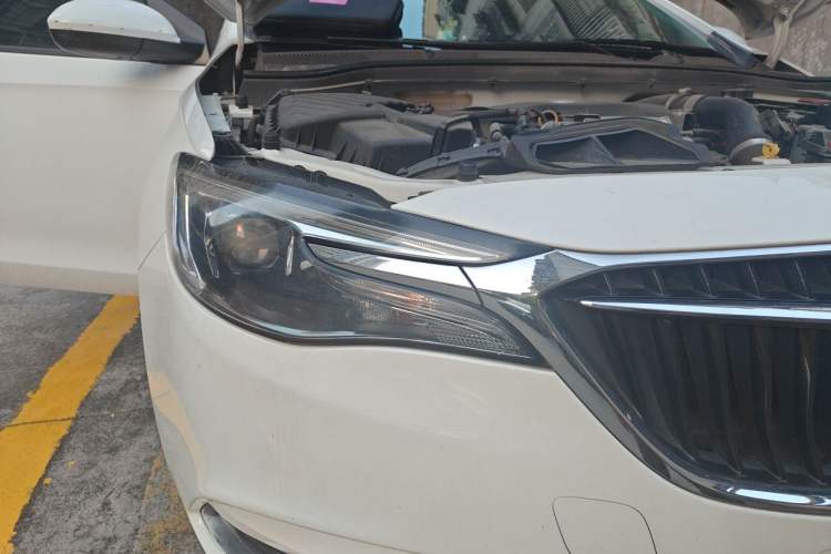 Used Buick GT 2019 18T Automatic Connected Elite Model China VI Standard Right Front Headlight