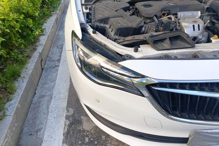 Used Buick GT 2019 18T Automatic Connected Elite Model China V Standard Right Front Headlight