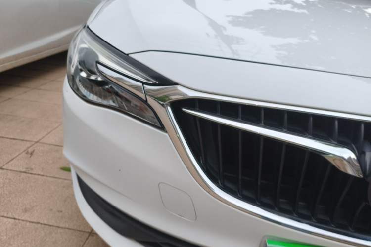 Used Buick GT 2019 15T Dual-Clutch Advanced Version China VI Standard Right Front Headlight