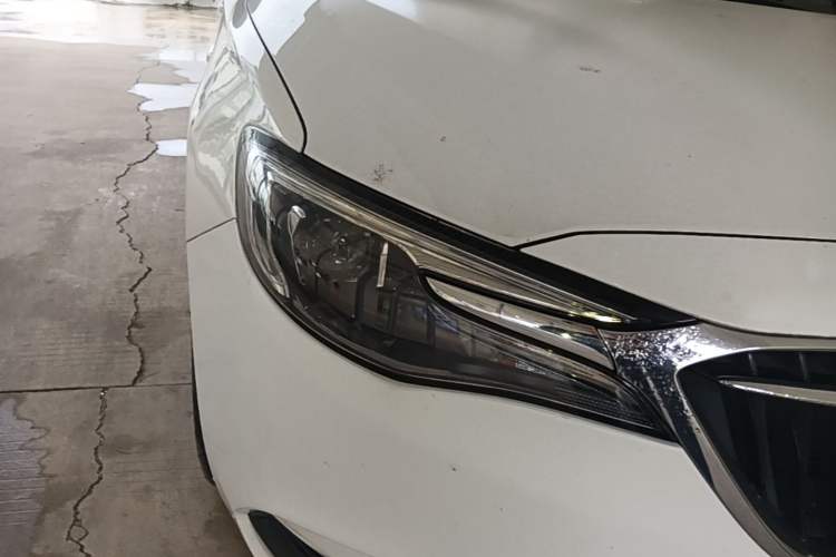 Used Buick GT 2019 15T Dual-Clutch Connected Elite Model China VI Right Front Headlight