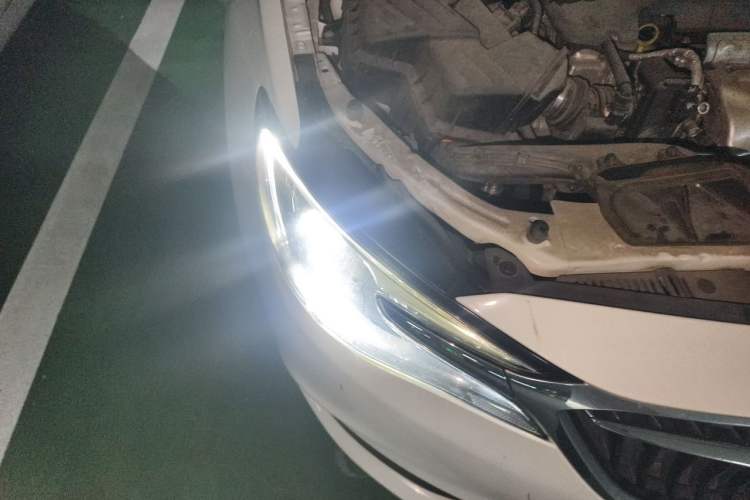 Used Buick GT 2019 18T Automatic Connected Elite Model China V Standard Right Front Headlight