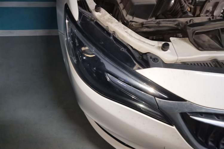 Used Buick GT 2019 18T Automatic Connected Flagship Version China VI Standard Right Front Headlight