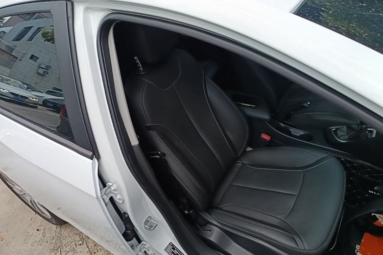 Used Buick GT 2019 18T Automatic Connected Elite Model China VI Standard Right Front Seat