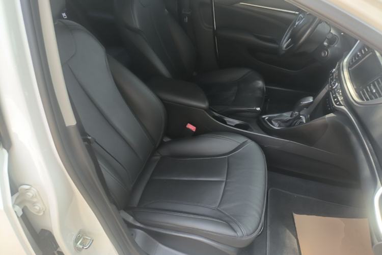 Used Buick GT 2019 18T Automatic Connected Elite Model China VI Standard Right Front Seat