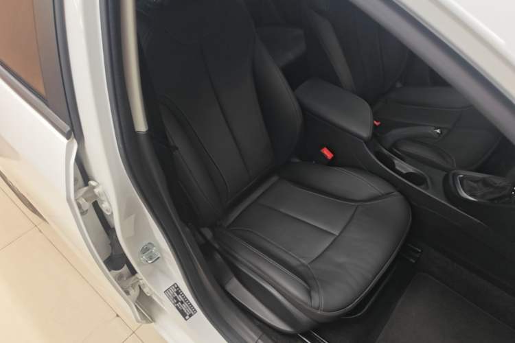 Used Buick GT 2019 18T Automatic Connected Elite Model China VI Standard Right Front Seat