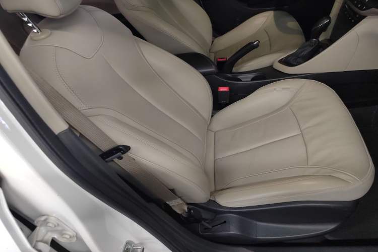 Used Buick GT 2019 15T Dual-Clutch Connected Elite Version China V Standard Right Front Seat