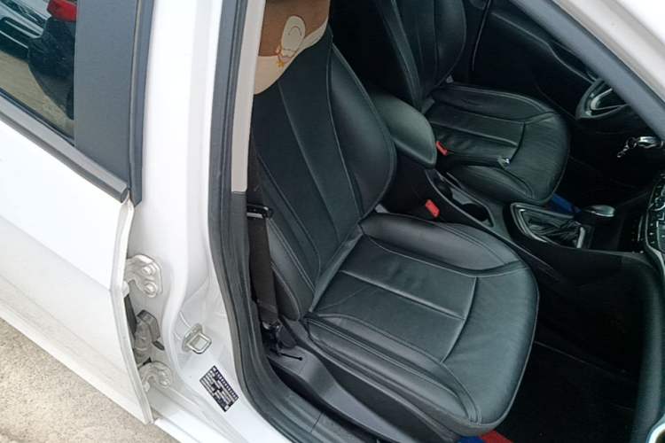 Used Buick GT 2019 18T Automatic Connected Elite Model China VI Standard Right Front Seat