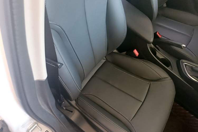 Used Buick GT 2019 18T Automatic Connected Elite Model China VI Standard Right Front Seat