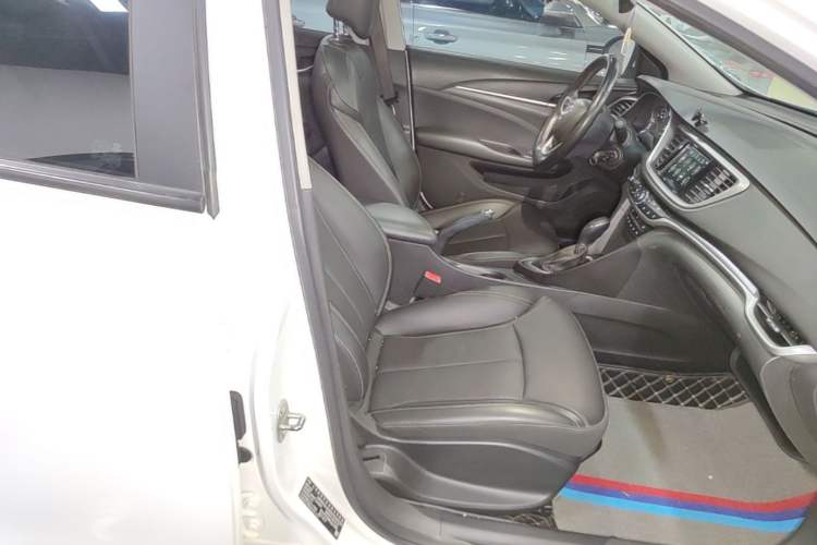 Used Buick GT 2019 18T Automatic Connected Elite Model China VI Standard Right Front Seat
