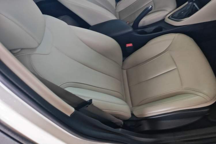 Used Buick GT 2019 15T Dual-Clutch Connected Elite Version China V Standard Right Front Seat