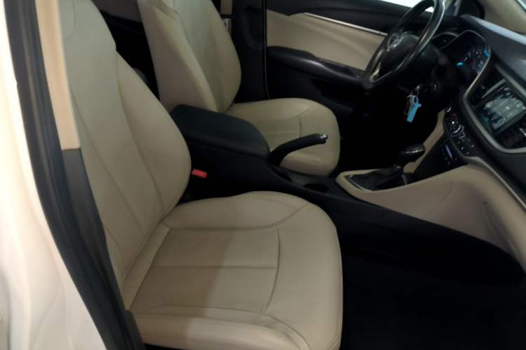 Used Buick GT 2019 15T Dual-Clutch Connected Elite Model China VI Right Front Seat