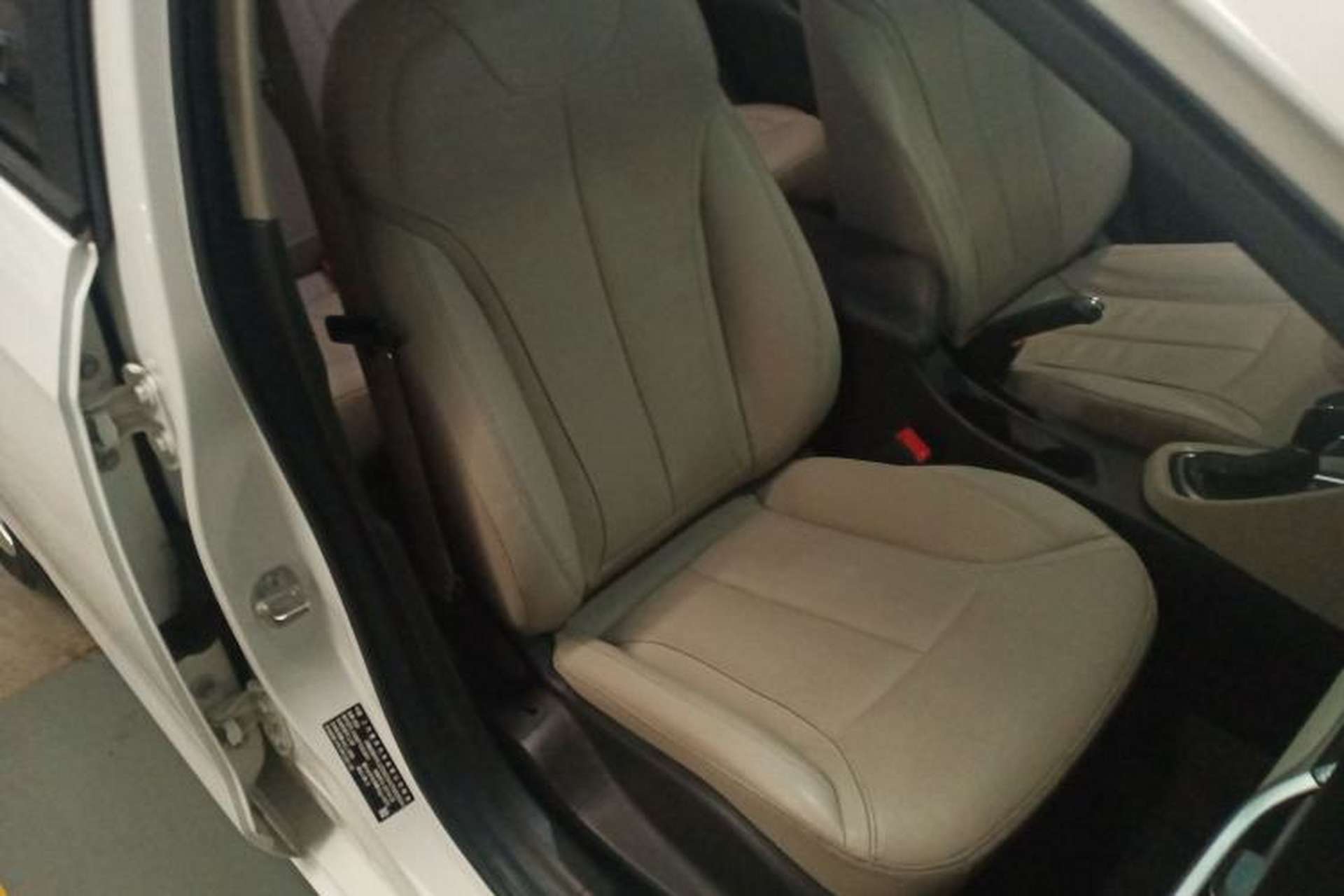 Used Buick GT 2019 15T Dual-Clutch Connected Elite Model China VI Right Front Seat