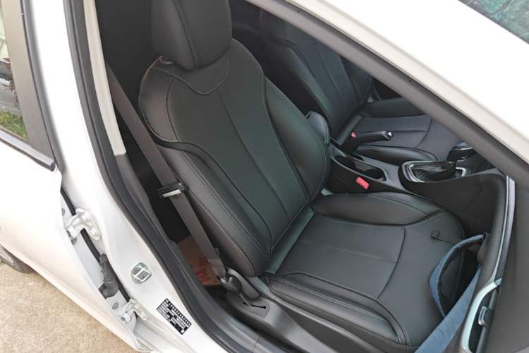 Used Buick GT 2019 18T Automatic Connected Elite Model China VI Standard Right Front Seat